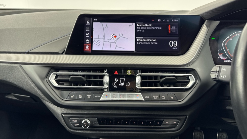 BMW 1 Series 118i [136] M Sport 5dr [Live Cockpit Professional] Petrol Hatchback - Image 8