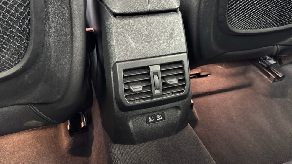 BMW 1 Series 118i [136] M Sport 5dr [Live Cockpit Professional] Petrol Hatchback - Image 50