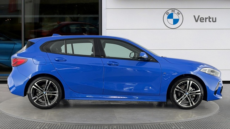 BMW 1 Series 118i M Sport 5dr Petrol Hatchback - Image 3