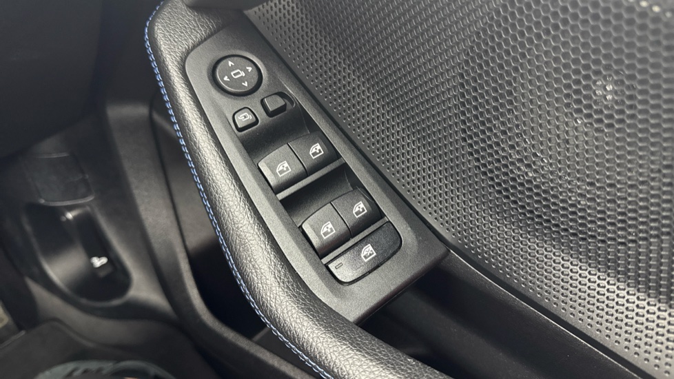 BMW 1 Series 118i M Sport 5dr Petrol Hatchback - Image 52