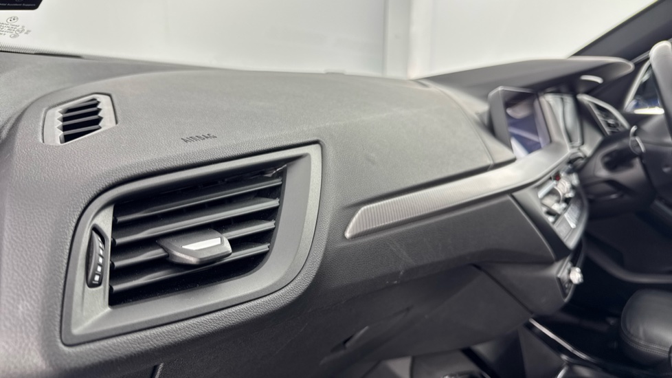 BMW 1 Series 118i M Sport 5dr Step Auto Petrol Hatchback - Image 33