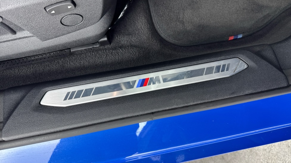 BMW 1 Series 118i M Sport 5dr Step Auto Petrol Hatchback - Image 43