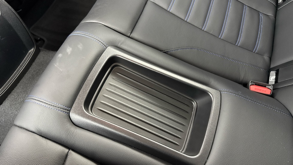 BMW M2 480 2dr Step Auto Petrol Coupe - Image 38