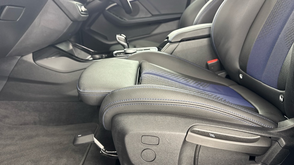 BMW 2 Series 218i [136] M Sport 4dr DCT Petrol Saloon - Image 32