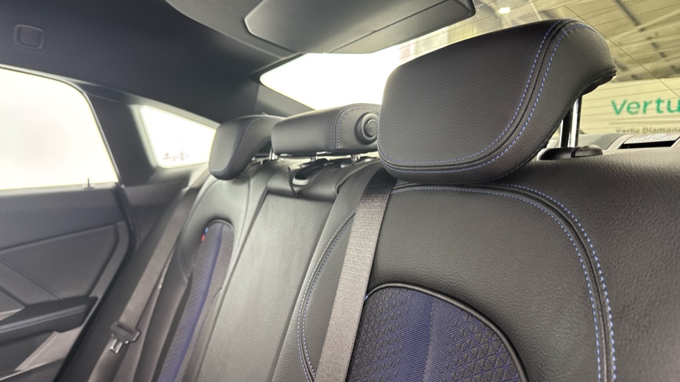 BMW 2 Series 218i [136] M Sport 4dr DCT Petrol Saloon - Image 38