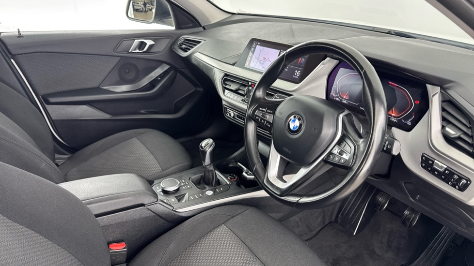 BMW 1 Series 118i [136] SE 5dr Petrol Hatchback - Image 6