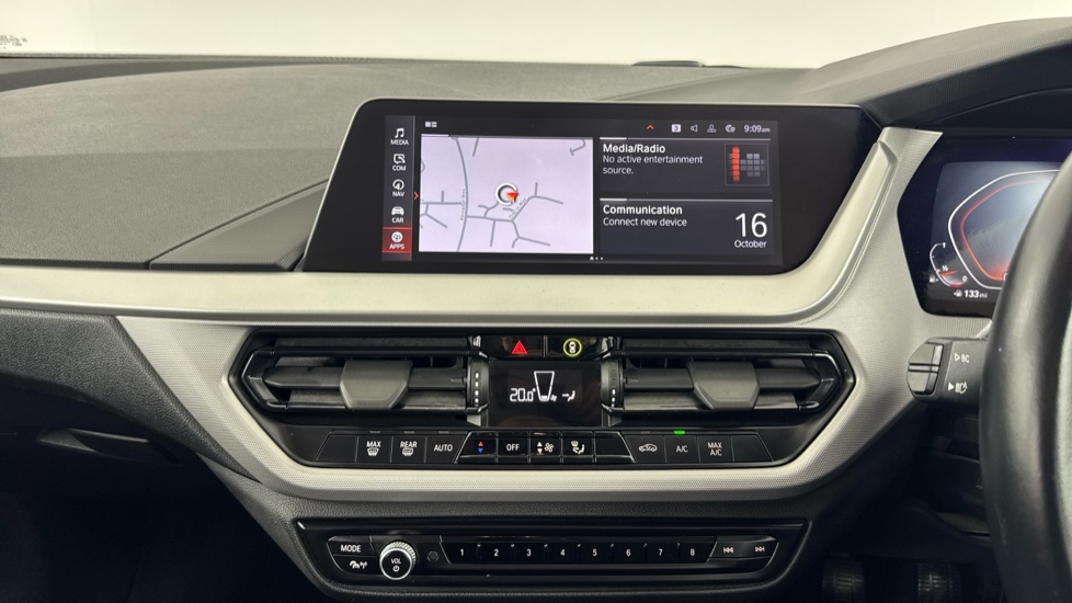 BMW 1 Series 118i [136] SE 5dr Petrol Hatchback - Image 8