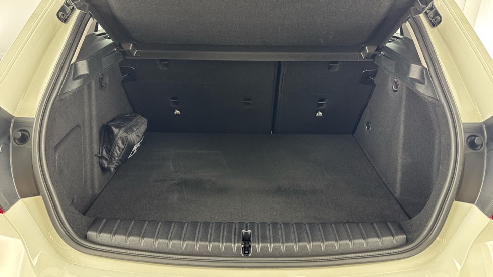 BMW 1 Series 118i [136] SE 5dr Petrol Hatchback - Image 13