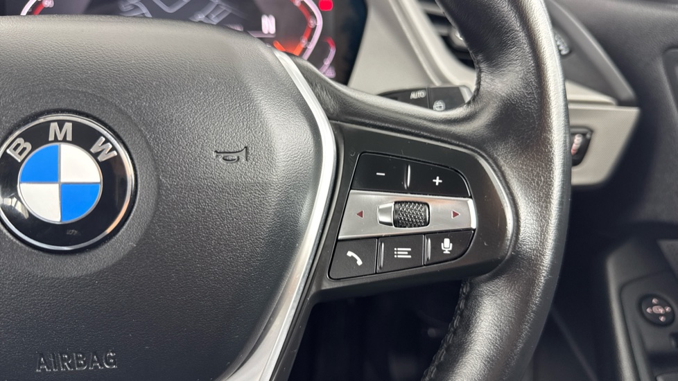 BMW 1 Series 118i [136] SE 5dr Petrol Hatchback - Image 18