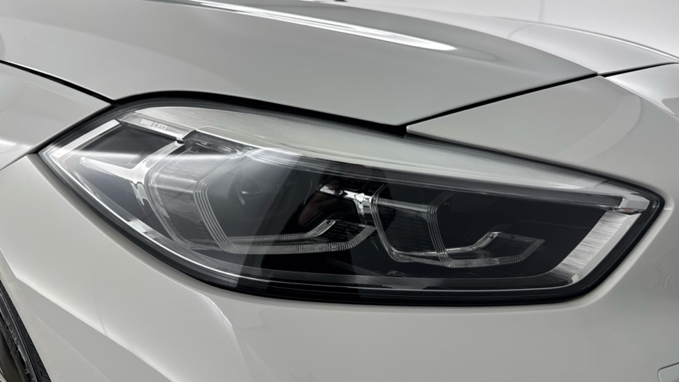 BMW 1 Series 118i [136] SE 5dr Petrol Hatchback - Image 23