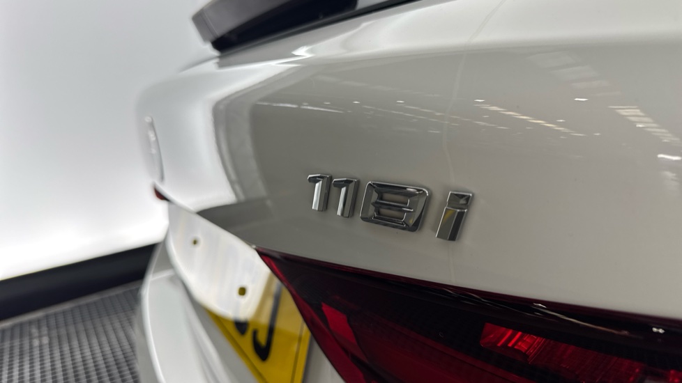 BMW 1 Series 118i [136] SE 5dr Petrol Hatchback - Image 24