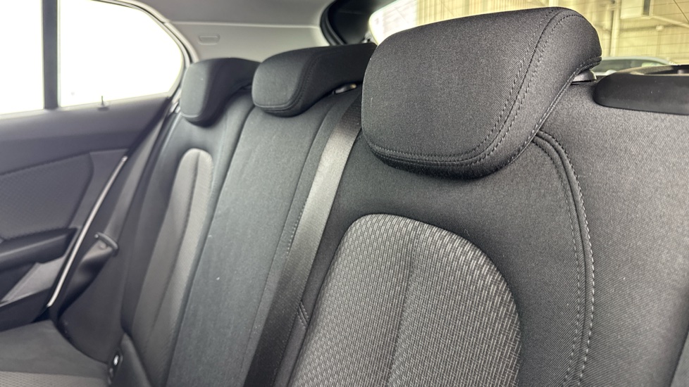 BMW 1 Series 118i [136] SE 5dr Petrol Hatchback - Image 36