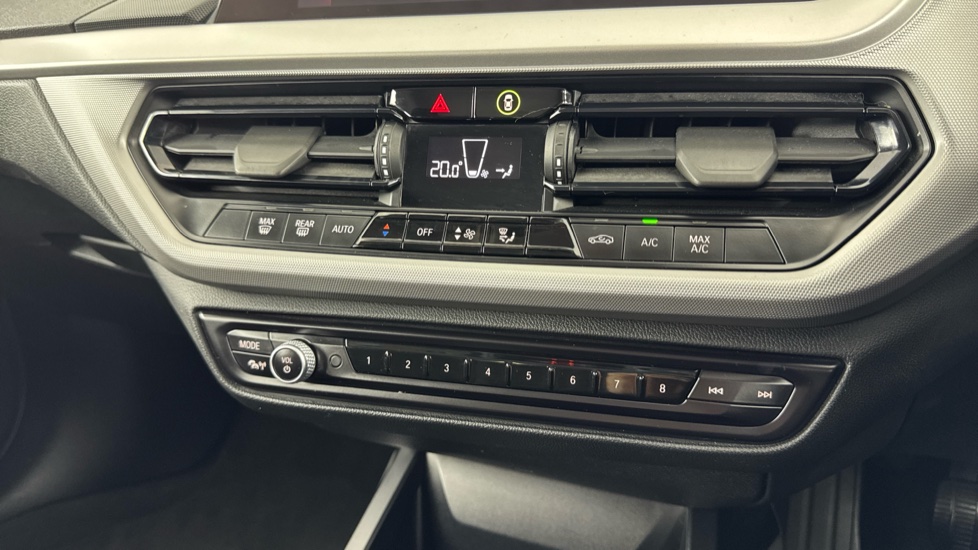 BMW 1 Series 118i [136] SE 5dr Petrol Hatchback - Image 47