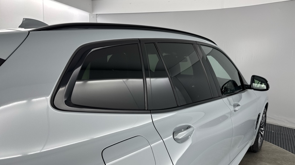 BMW X3 xDrive30d MHT M Sport 5dr Auto Diesel Estate - Image 29