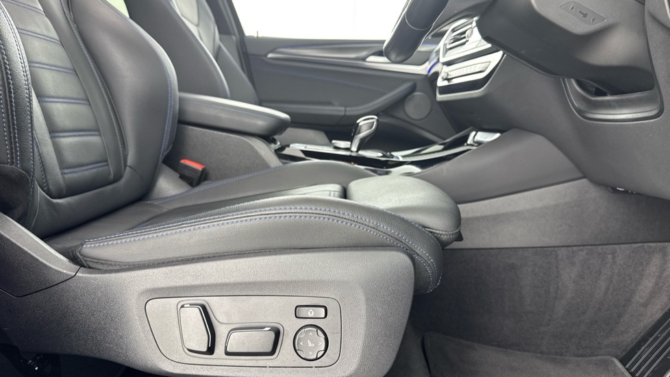 BMW X3 xDrive30d MHT M Sport 5dr Auto Diesel Estate - Image 46