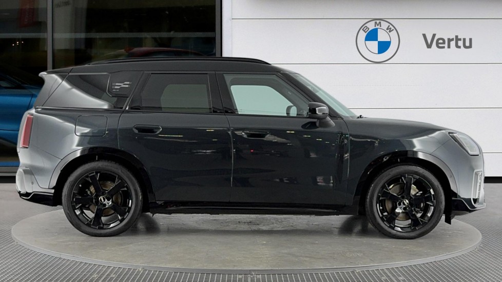 MINI Countryman 230kW SE Sport [Level 2] ALL4 66kWh 5dr Auto Electric Hatchback - Image 3