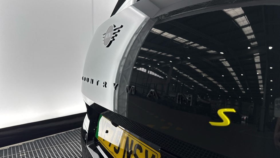 MINI Countryman 230kW SE Sport [Level 2] ALL4 66kWh 5dr Auto Electric Hatchback - Image 24