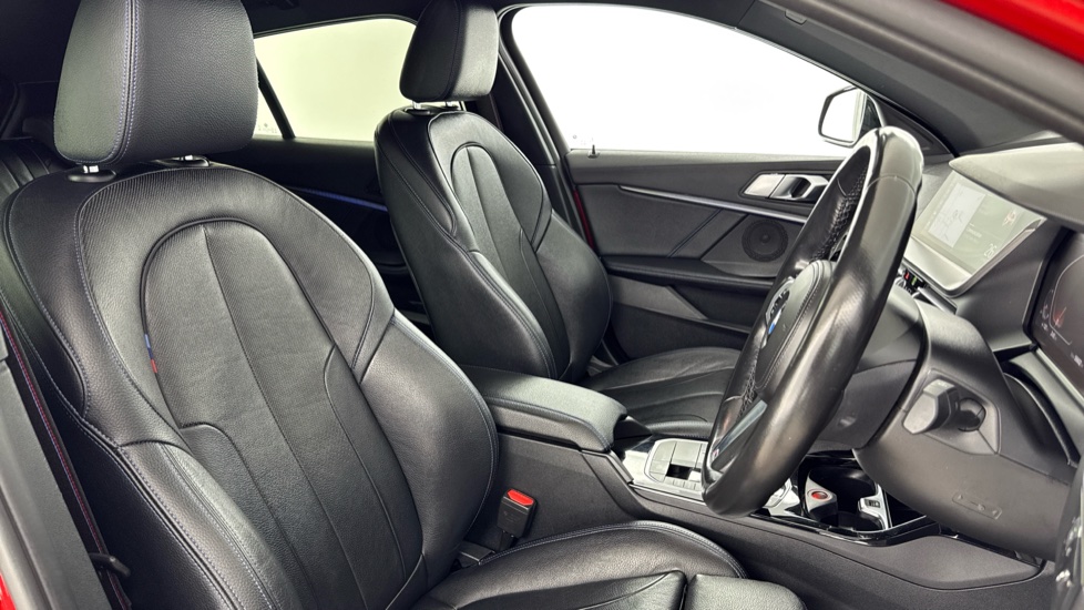 BMW 1 Series 118i M Sport 5dr Step Auto Petrol Hatchback - Image 11