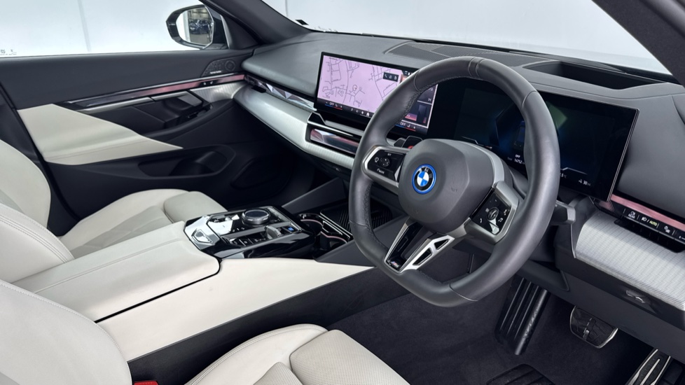 BMW i5 250kW eDrive40 M Sport 84kWh 4dr Auto Electric Saloon - Image 6