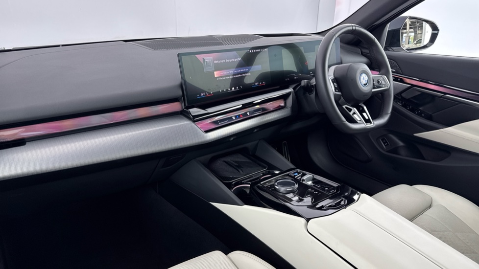 BMW i5 250kW eDrive40 M Sport 84kWh 4dr Auto Electric Saloon - Image 7