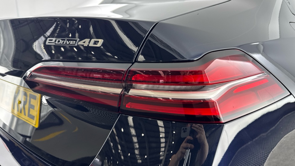 BMW i5 250kW eDrive40 M Sport 84kWh 4dr Auto Electric Saloon - Image 22