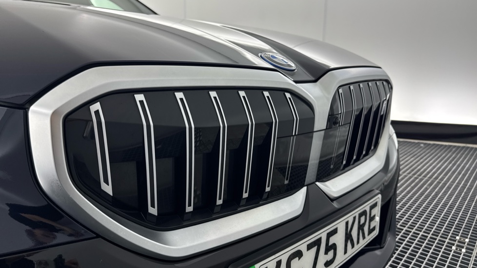 BMW i5 250kW eDrive40 M Sport 84kWh 4dr Auto Electric Saloon - Image 33