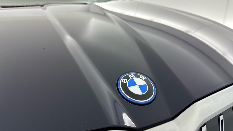 BMW i5 250kW eDrive40 M Sport 84kWh 4dr Auto Electric Saloon - Image 34