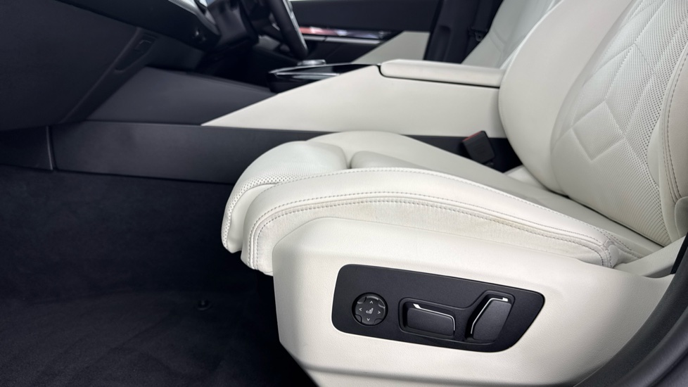 BMW i5 250kW eDrive40 M Sport 84kWh 4dr Auto Electric Saloon - Image 37