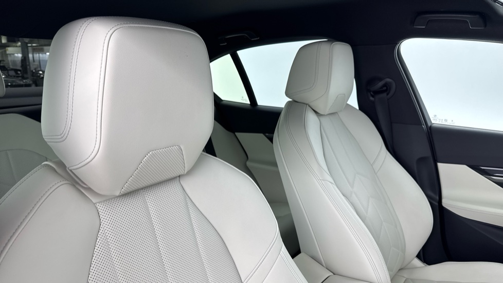 BMW i5 250kW eDrive40 M Sport 84kWh 4dr Auto Electric Saloon - Image 47