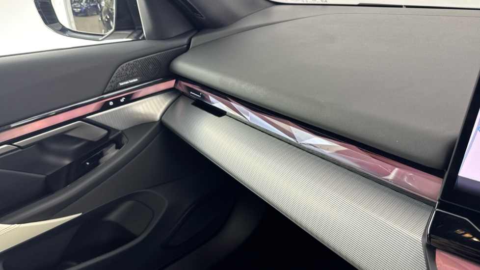 BMW i5 250kW eDrive40 M Sport 84kWh 4dr Auto Electric Saloon - Image 53