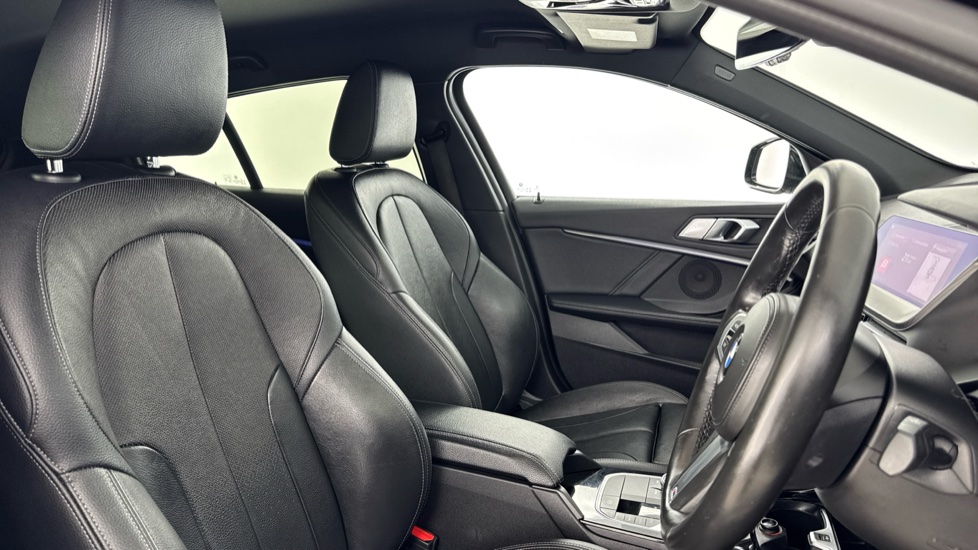 BMW 1 Series 118i M Sport 5dr Step Auto Petrol Hatchback - Image 11