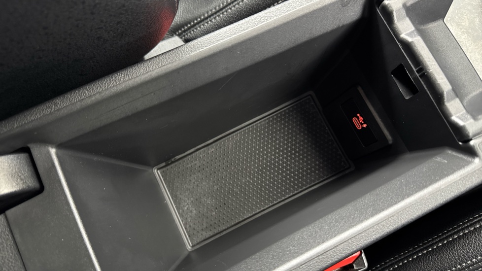 BMW 1 Series 118i M Sport 5dr Step Auto Petrol Hatchback - Image 46