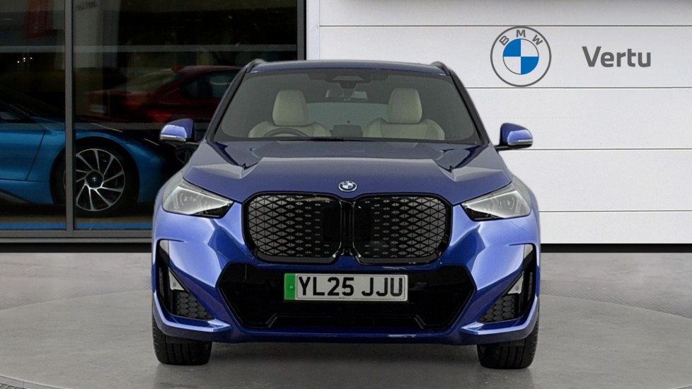 BMW iX1 150kW eDrive20 Shadow Edition 65kWh 5dr Auto Electric Estate - Image 16