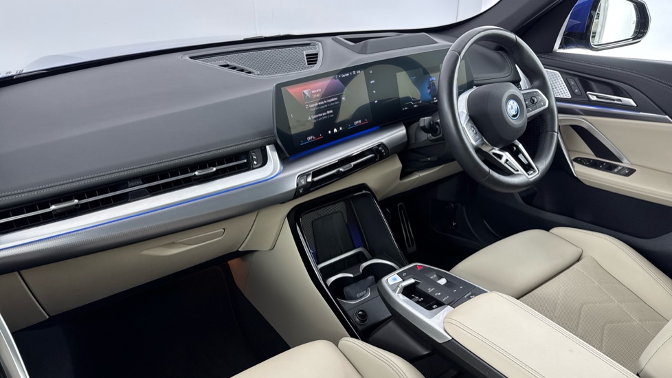 BMW iX1 150kW eDrive20 Shadow Edition 65kWh 5dr Auto Electric Estate - Image 7