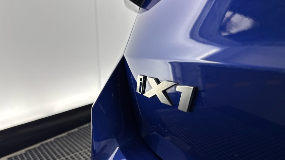 BMW iX1 150kW eDrive20 Shadow Edition 65kWh 5dr Auto Electric Estate - Image 25