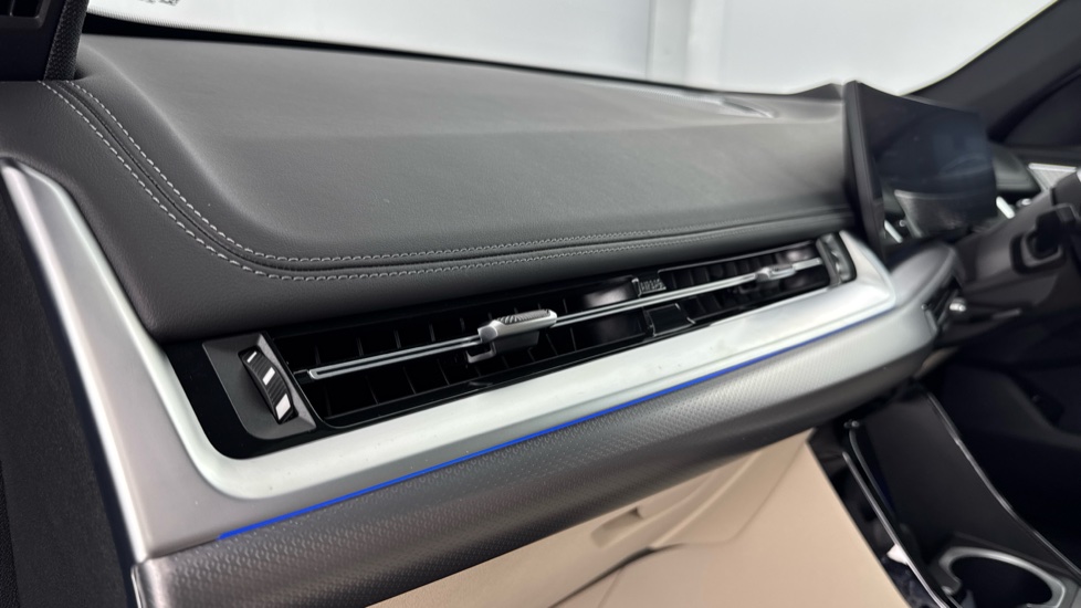 BMW iX1 150kW eDrive20 Shadow Edition 65kWh 5dr Auto Electric Estate - Image 36