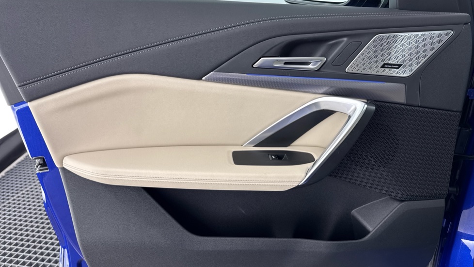BMW iX1 150kW eDrive20 Shadow Edition 65kWh 5dr Auto Electric Estate - Image 37