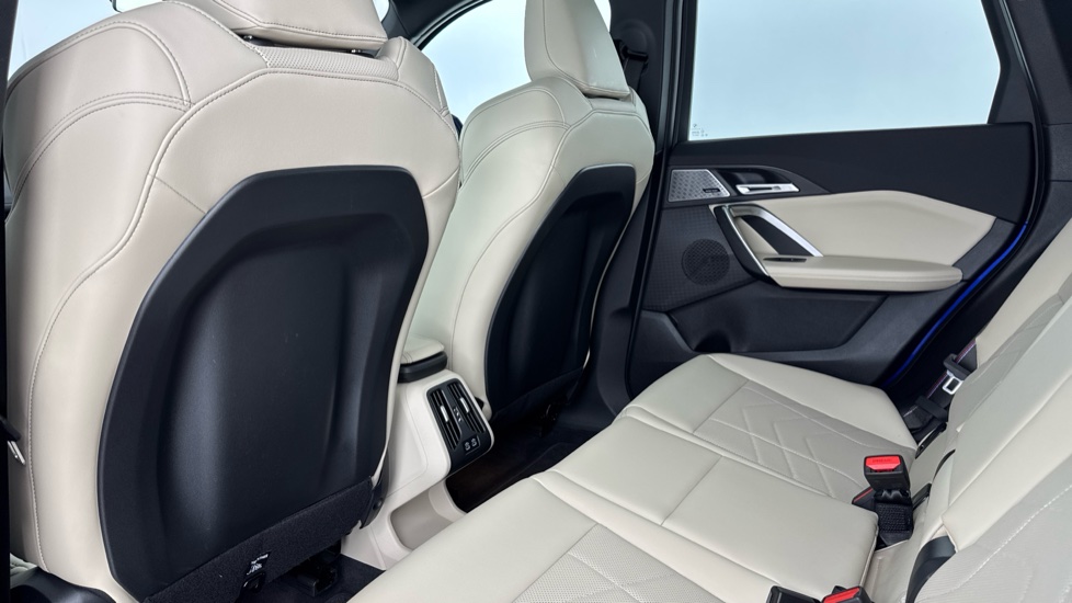 BMW iX1 150kW eDrive20 Shadow Edition 65kWh 5dr Auto Electric Estate - Image 40