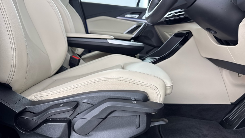 BMW iX1 150kW eDrive20 Shadow Edition 65kWh 5dr Auto Electric Estate - Image 46