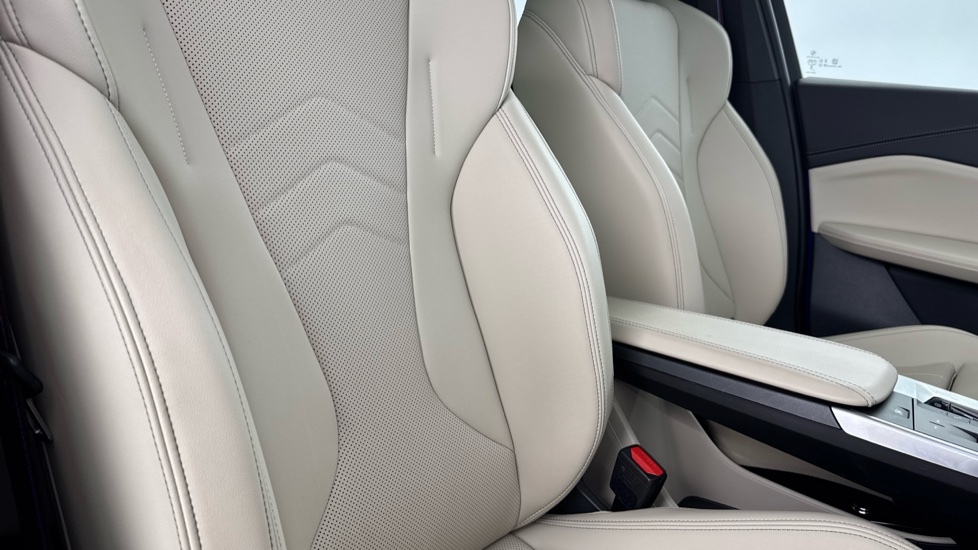 BMW iX1 150kW eDrive20 Shadow Edition 65kWh 5dr Auto Electric Estate - Image 47