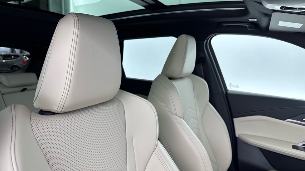 BMW iX1 150kW eDrive20 Shadow Edition 65kWh 5dr Auto Electric Estate - Image 48
