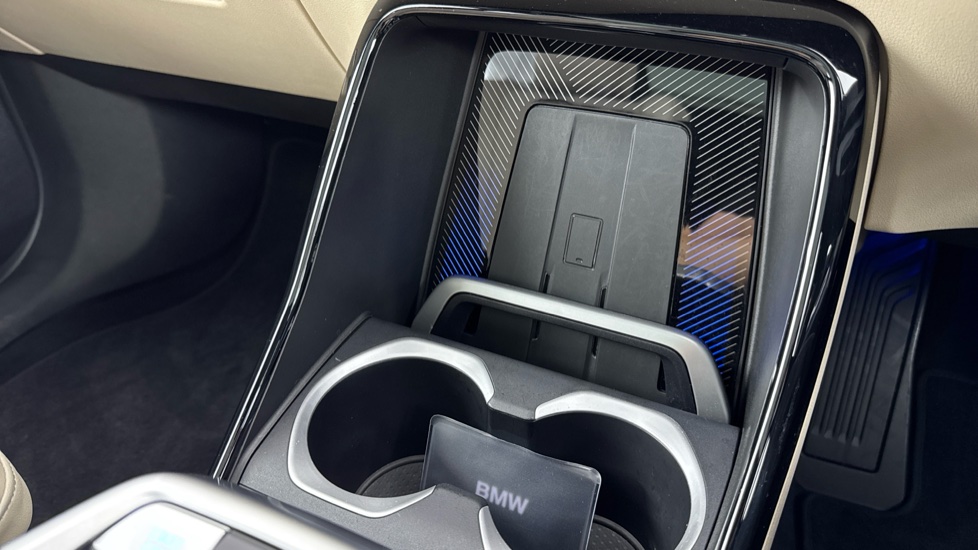 BMW iX1 150kW eDrive20 Shadow Edition 65kWh 5dr Auto Electric Estate - Image 52