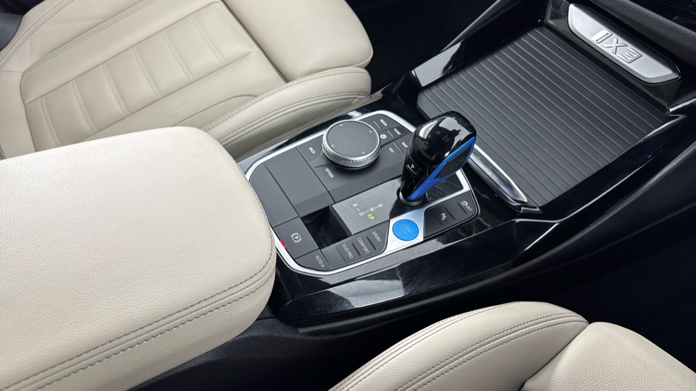 BMW iX3 210kW M Sport 80kWh 5dr Auto Electric Estate - Image 10