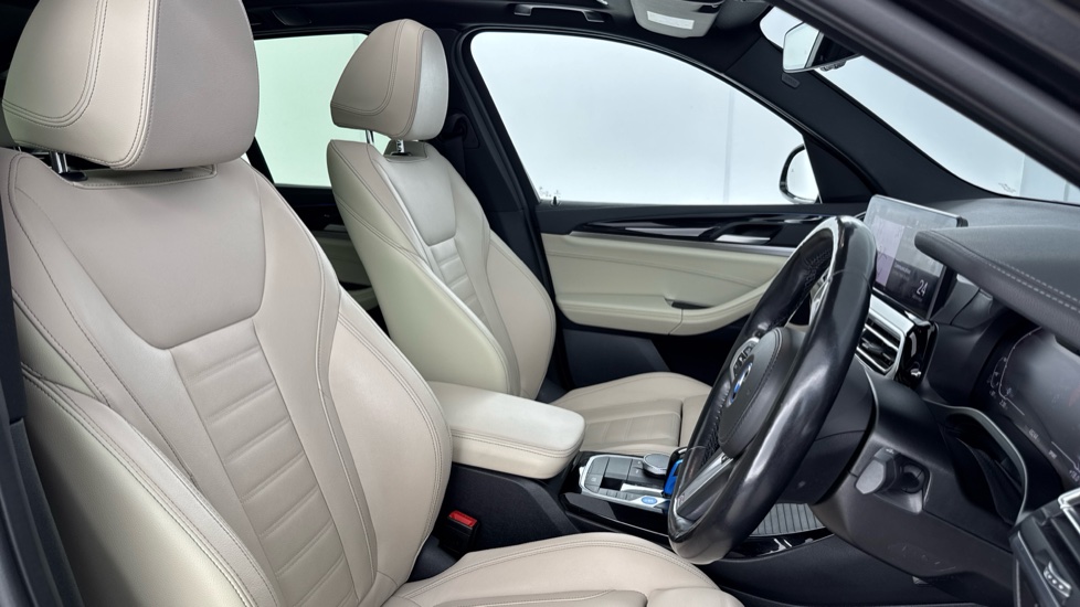 BMW iX3 210kW M Sport 80kWh 5dr Auto Electric Estate - Image 11