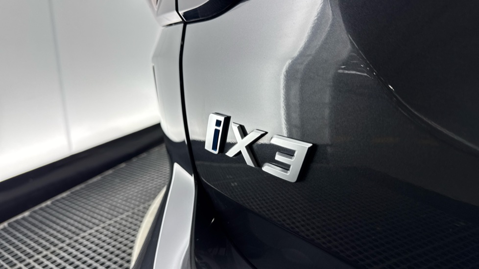BMW iX3 210kW M Sport 80kWh 5dr Auto Electric Estate - Image 25