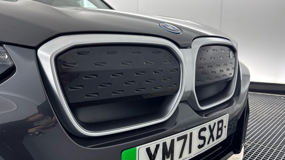 BMW iX3 210kW M Sport 80kWh 5dr Auto Electric Estate - Image 34