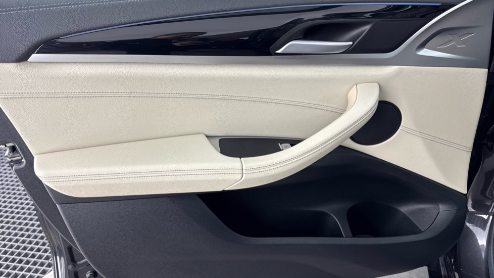 BMW iX3 210kW M Sport 80kWh 5dr Auto Electric Estate - Image 35