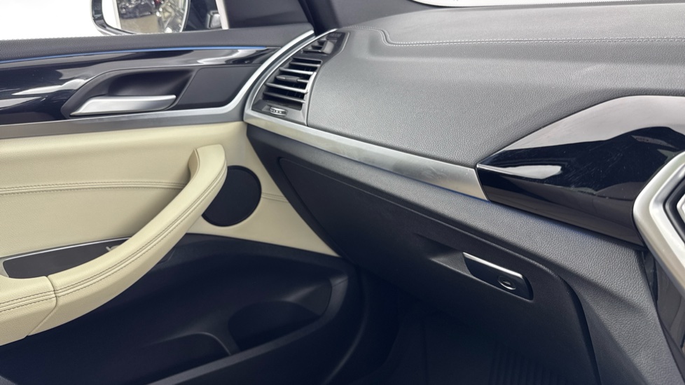 BMW iX3 210kW M Sport 80kWh 5dr Auto Electric Estate - Image 50