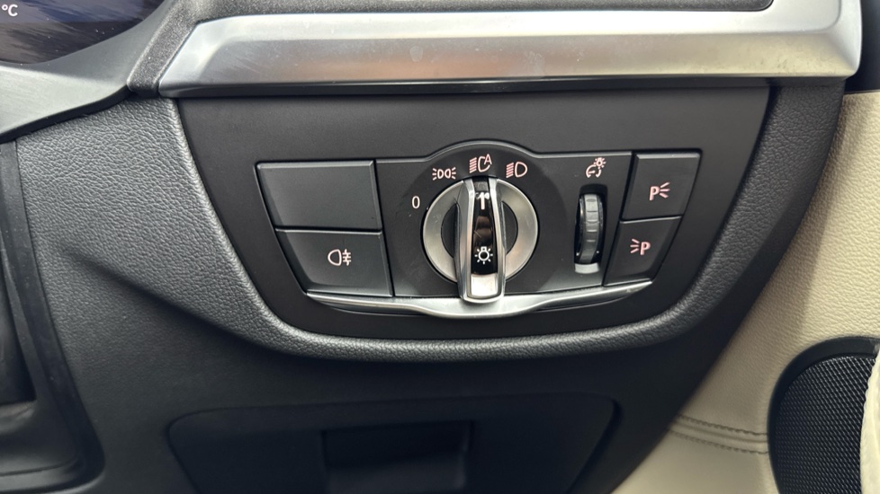 BMW iX3 210kW M Sport 80kWh 5dr Auto Electric Estate - Image 56