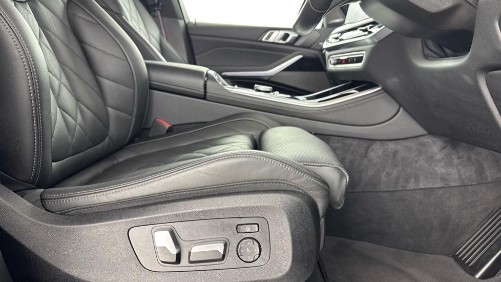 BMW X5 xDrive50e M Sport 5dr Auto [Tech/Pro Pack] Estate - Image 45